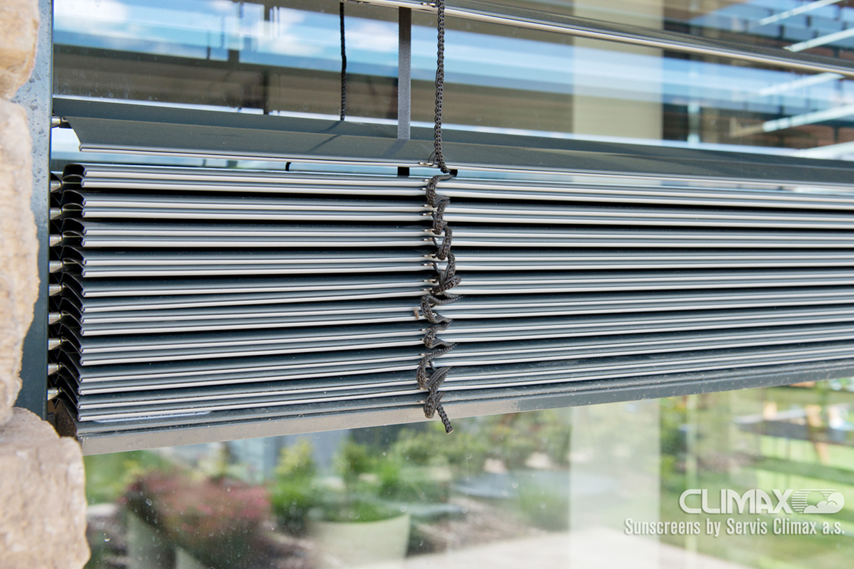 ŽALUZIE, ROLETY, MARKÝZY